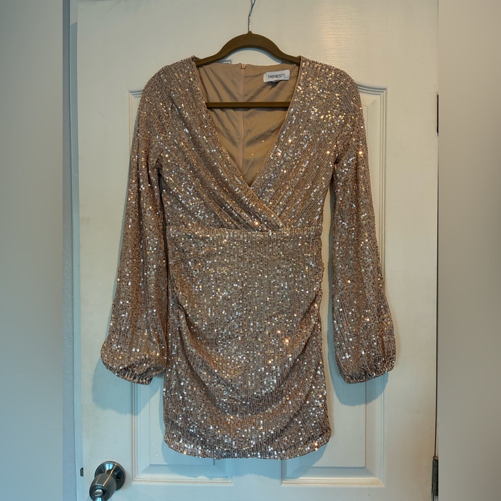 Elegant Gold Sequin Long Sleeve Minidress
